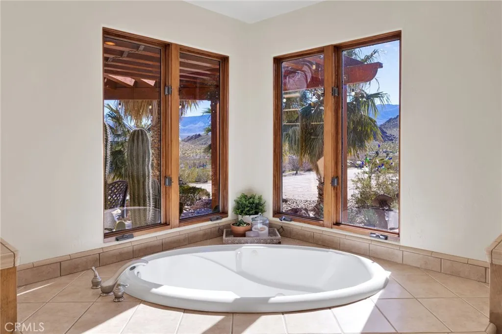 31024 Rabbit Springs Road, Lucerne Valley, California 92356 home-pic-34
