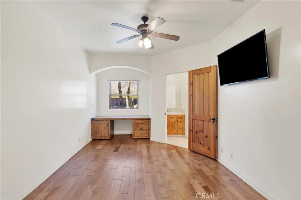 31024 Rabbit Springs Road, Lucerne Valley, California 92356 home-pic-42