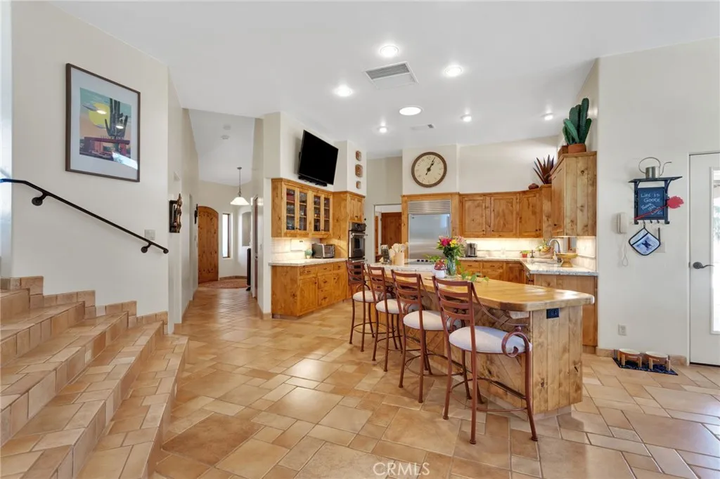 31024 Rabbit Springs Road, Lucerne Valley, California 92356 home-pic-15