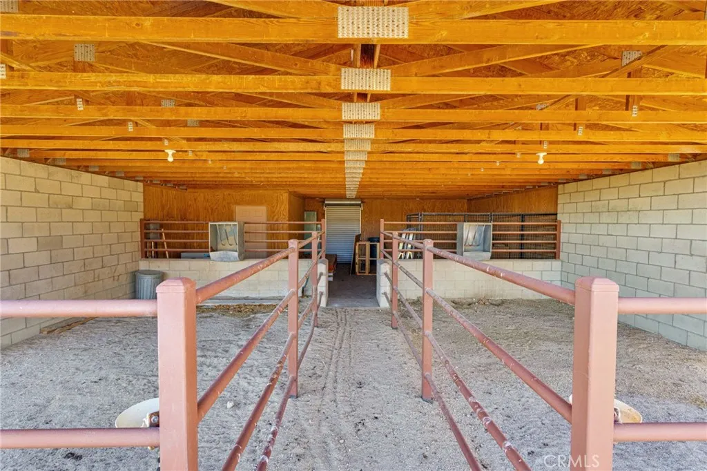 31024 Rabbit Springs Road, Lucerne Valley, California 92356 home-pic-65