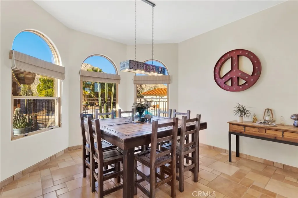 31024 Rabbit Springs Road, Lucerne Valley, California 92356 home-pic-20