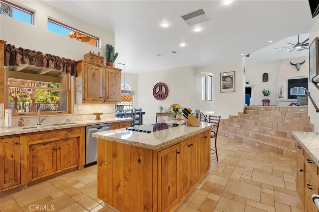 31024 Rabbit Springs Road, Lucerne Valley, California 92356 home-pic-10
