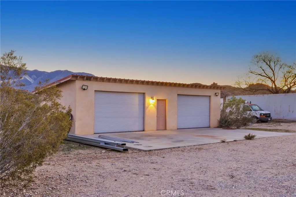 31024 Rabbit Springs Road, Lucerne Valley, California 92356 home-pic-63