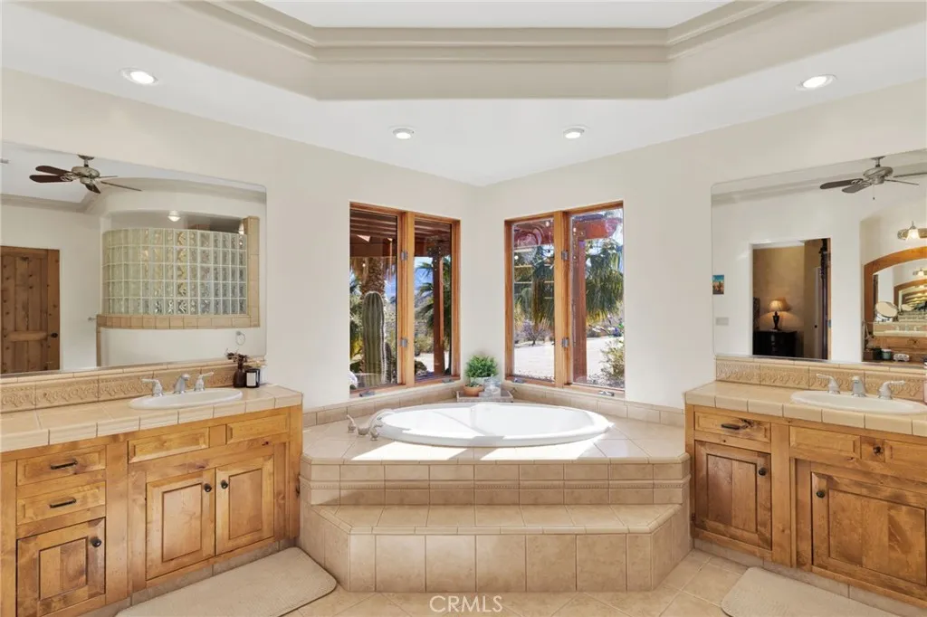 31024 Rabbit Springs Road, Lucerne Valley, California 92356 home-pic-33