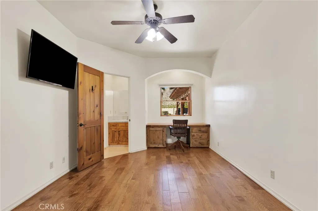 31024 Rabbit Springs Road, Lucerne Valley, California 92356 home-pic-44