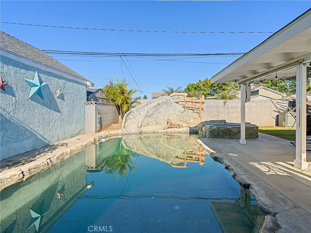 5335 E Harco, Long Beach, California 90808 home-pic-20