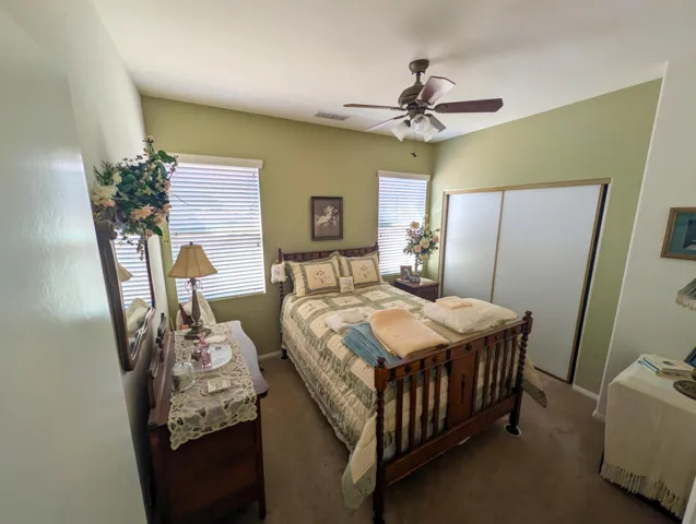 PXL_20251126_202840205