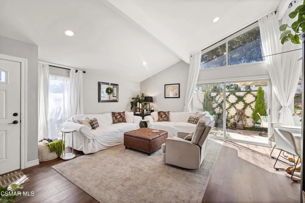 2225 Edelweiss Street 43, Oxnard, California 93036 home-pic-5