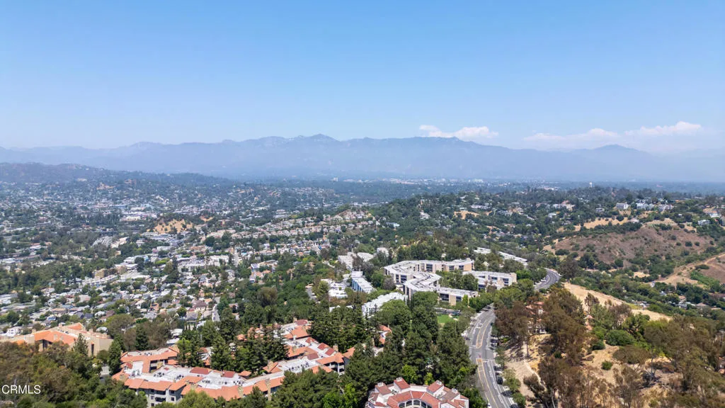 4200 Via Arbolada 207, Los Angeles, California 90042 home-pic-33