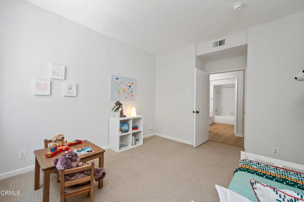 4200 Via Arbolada 207, Los Angeles, California 90042 home-pic-21