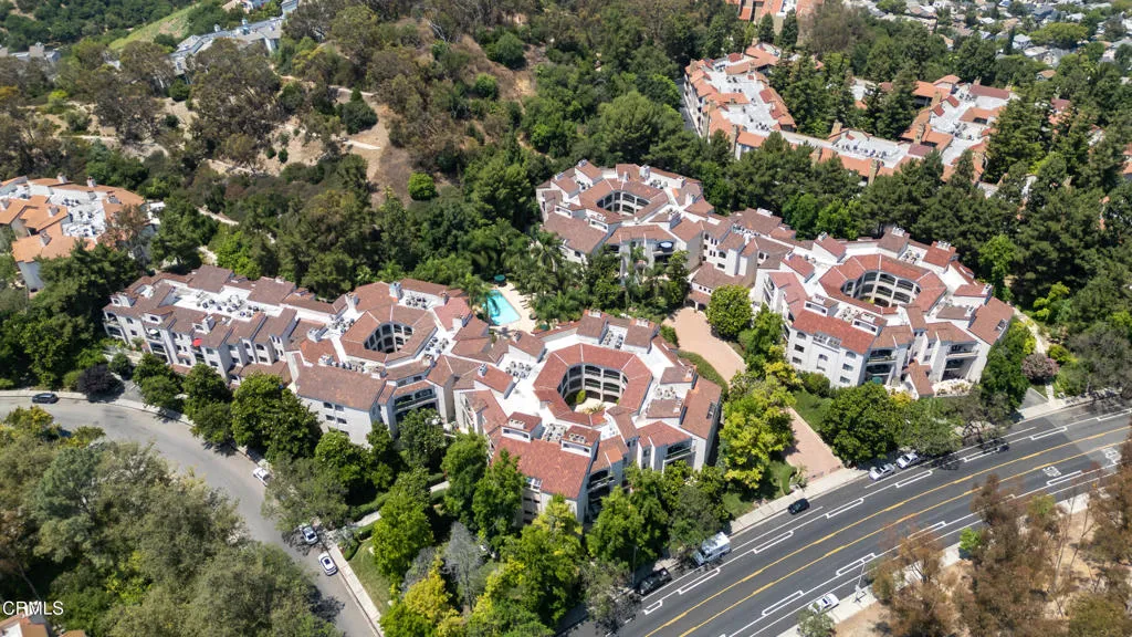4200 Via Arbolada 207, Los Angeles, California 90042 home-pic-30