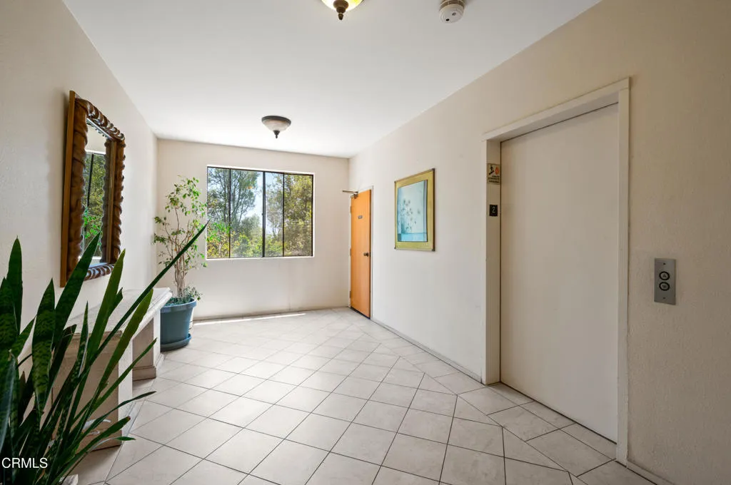 4200 Via Arbolada 207, Los Angeles, California 90042 home-pic-7