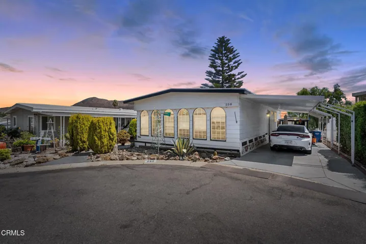 258 El Gallardo Newbury Park CA (1)