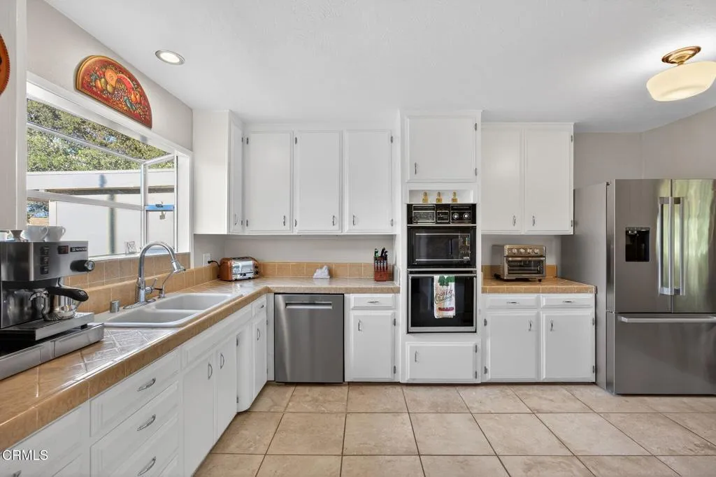 165 Feliz Drive, Oak View, California 93022 home-pic-16