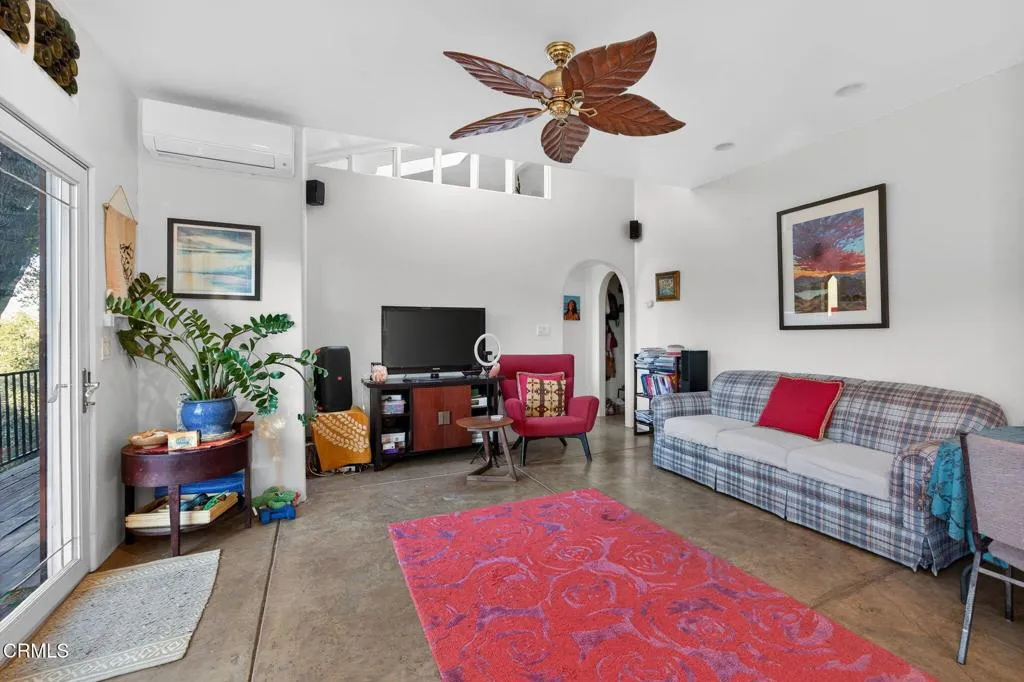 165 Feliz Drive, Oak View, California 93022 home-pic-40