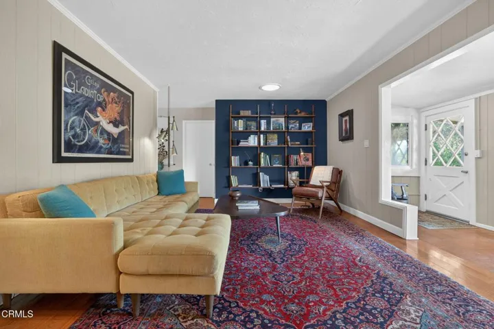 11 9-web-or-mls-Upmarketmedia_165Fel-041
