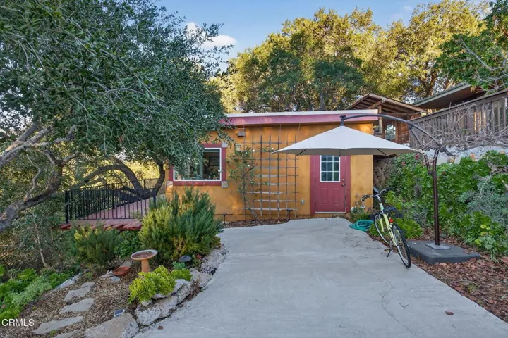 5 67-web-or-mls-Upmarketmedia_165Fel-238