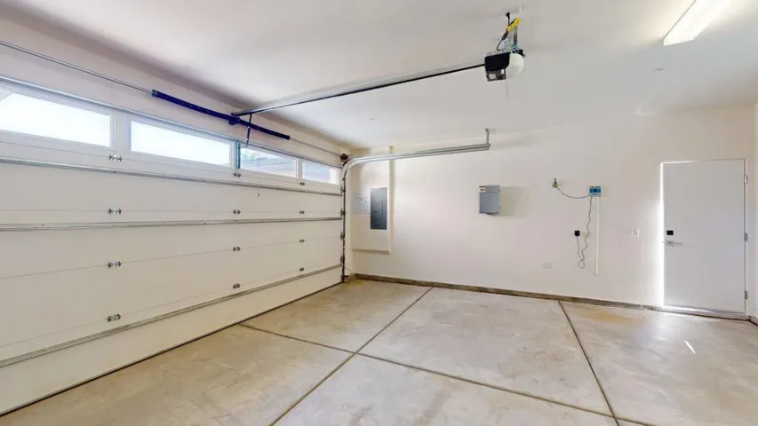 35815-McCarthy-St-Palm-Desert-CA-92211-0