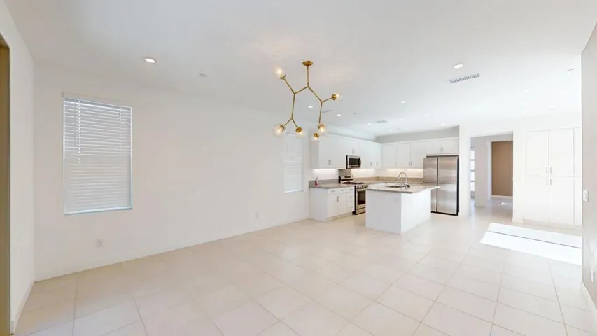 35815-McCarthy-St-Palm-Desert-CA-92211-0