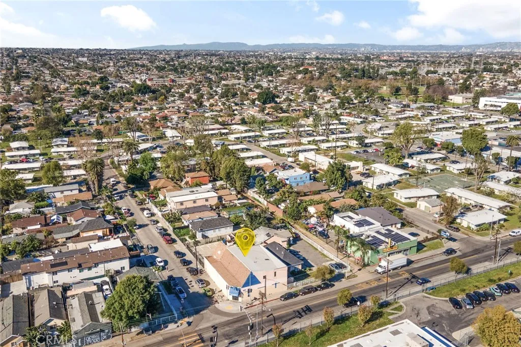 10527 Compton