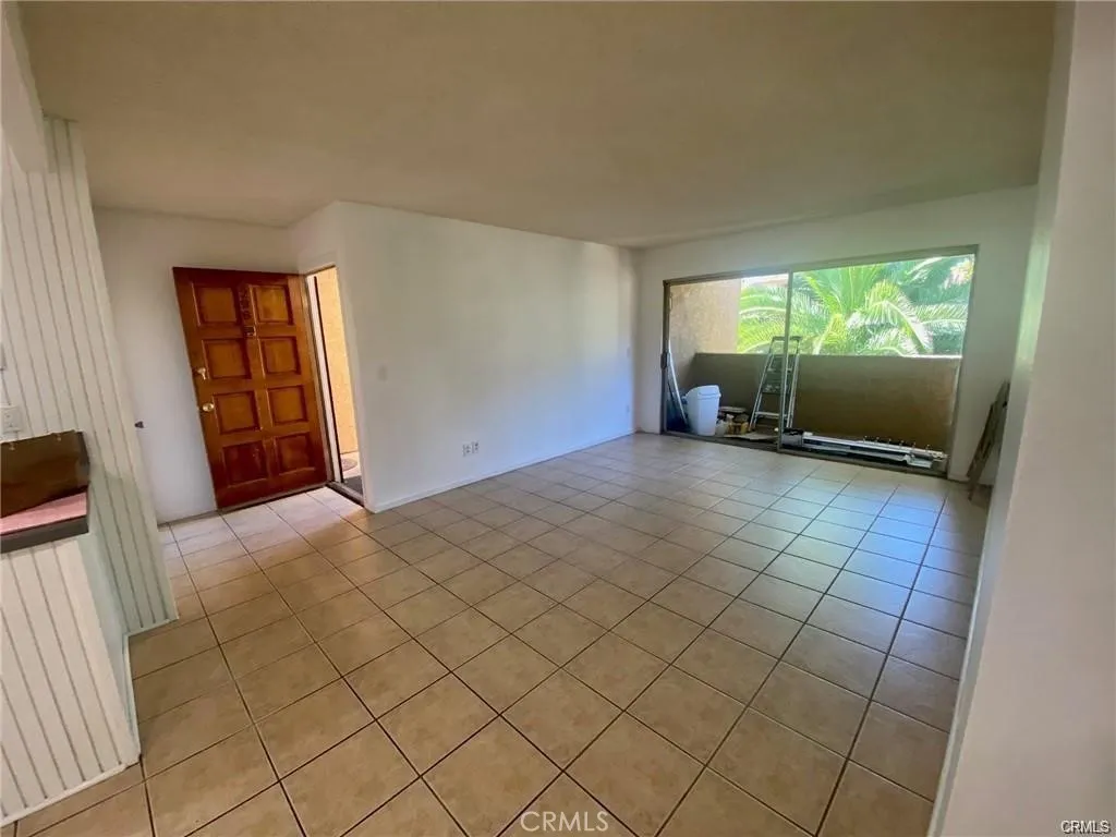 1101 W Macarthur 296, Santa Ana, California 92707 home-pic-2