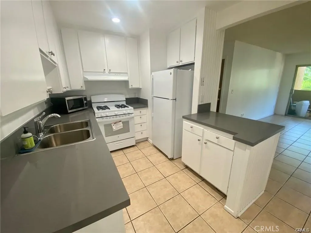 1101 W Macarthur 296, Santa Ana, California 92707 home-pic-1