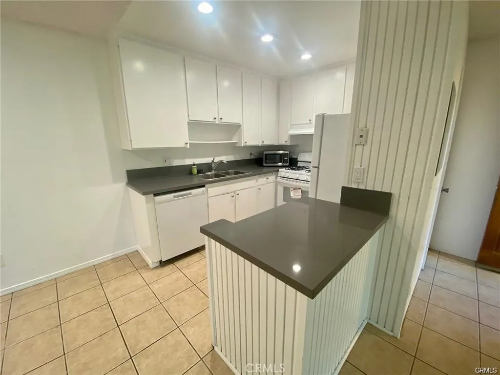 1101 W Macarthur 296, Santa Ana, California 92707 home-pic-11
