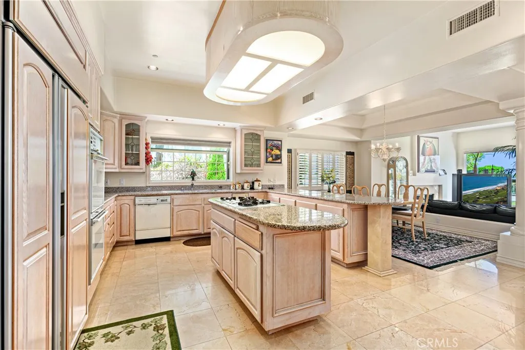 25191 Rockridge Road, Laguna Hills, California 92653 home-pic-13