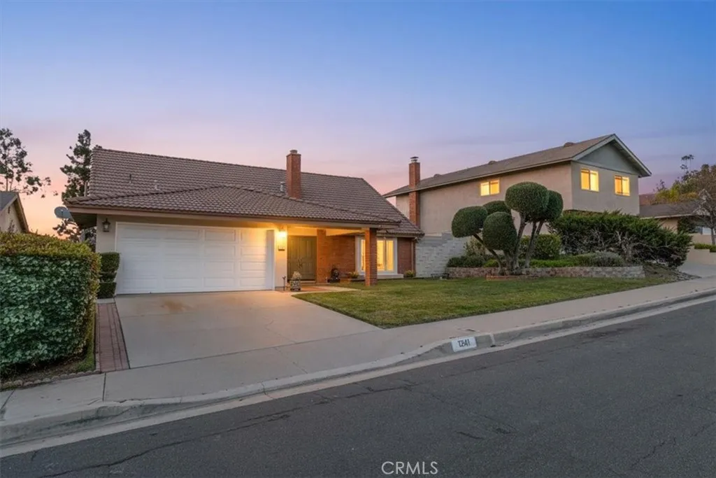 1241 Flintlock Rd, Diamond Bar, California 91765 home-pic-1