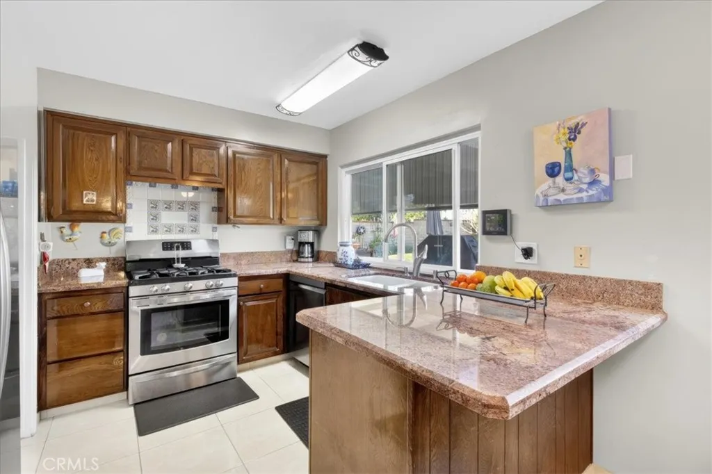 1241 Flintlock Rd, Diamond Bar, California 91765 home-pic-15