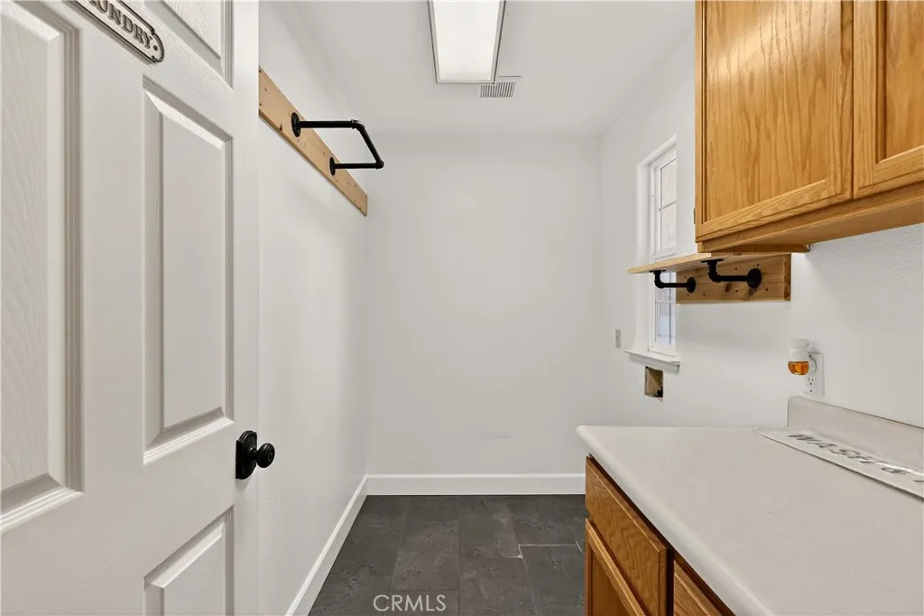 724 Robin Drive, Merced, California 95340 home-pic-20
