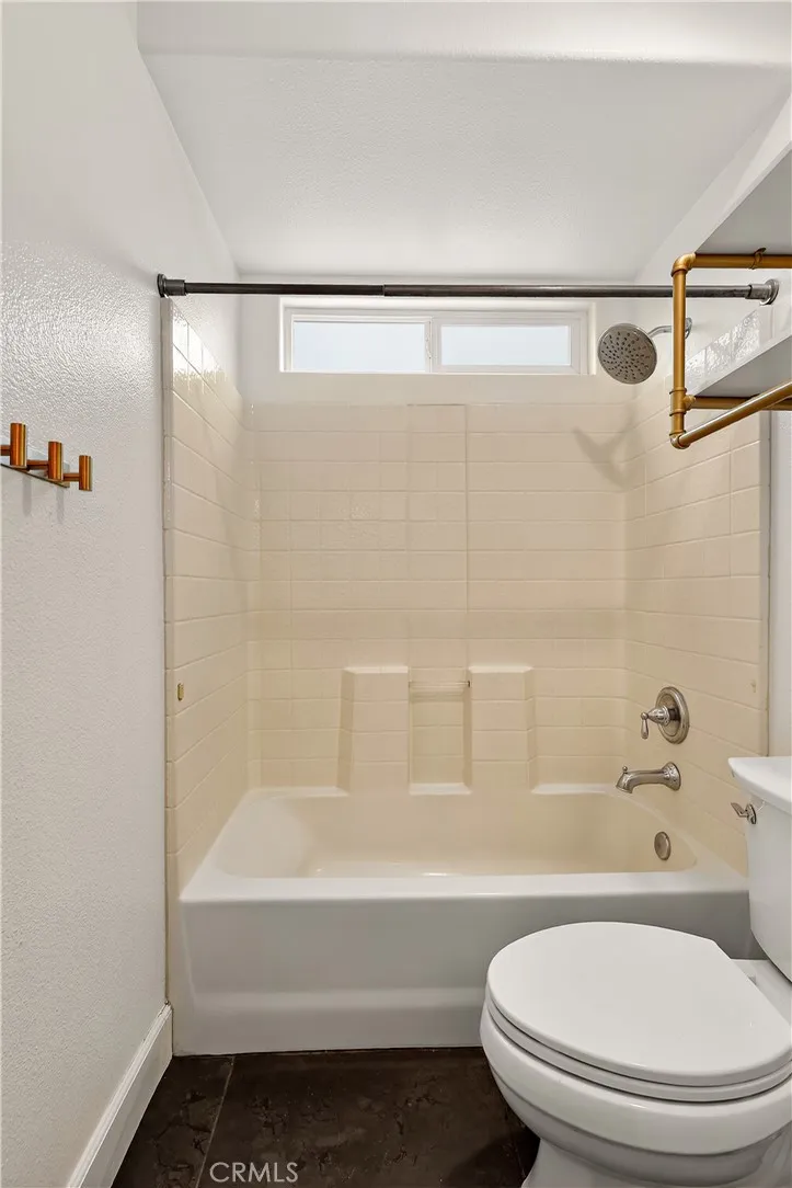 724 Robin Drive, Merced, California 95340 home-pic-27