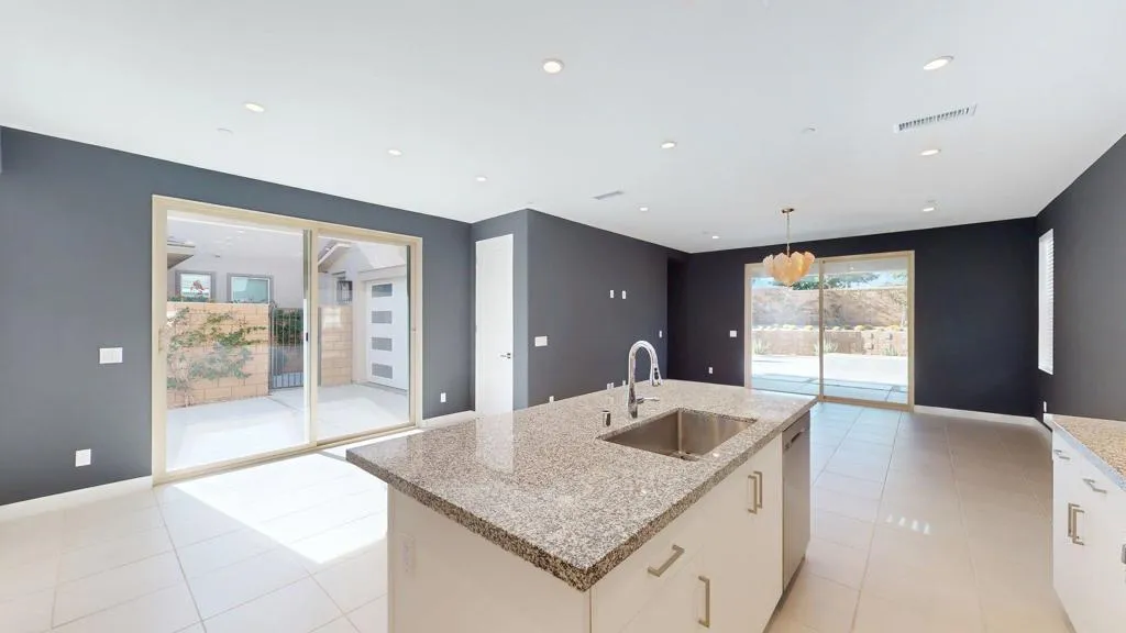 35887 Mccarthy Street, Palm Desert, California 92211 home-pic-20