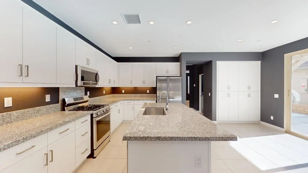 35887 Mccarthy Street, Palm Desert, California 92211 home-pic-15