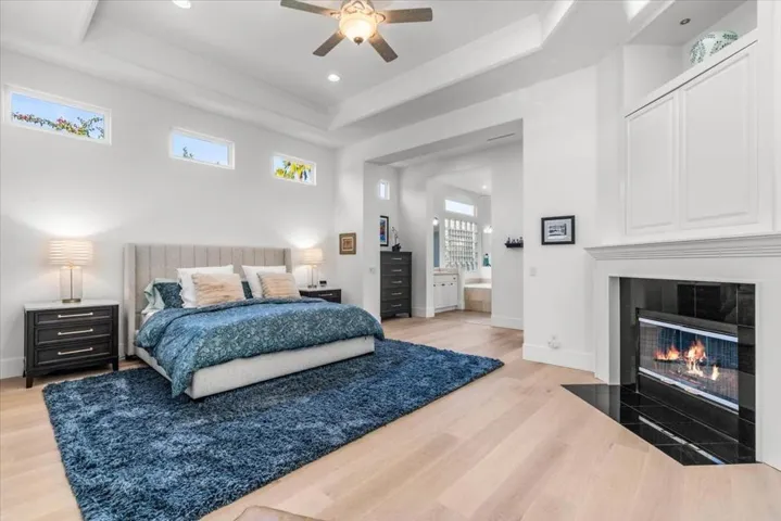 19-55855 Turnberry Way-41