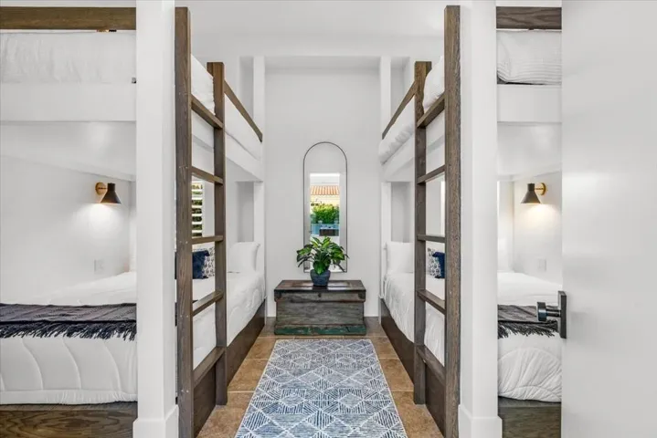 23-55855 Turnberry Way-44