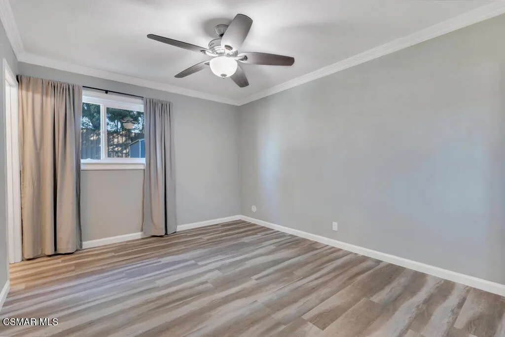 896 Moffatt Circle, Simi Valley, California 93065 home-pic-37