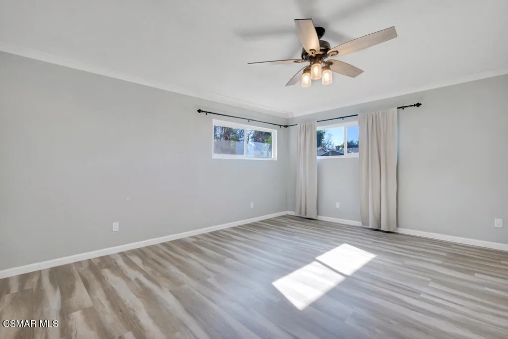 896 Moffatt Circle, Simi Valley, California 93065 home-pic-26