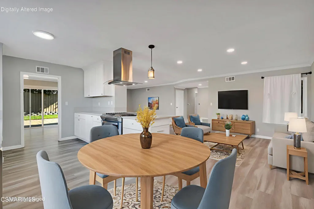 896 Moffatt Circle, Simi Valley, California 93065 home-pic-7