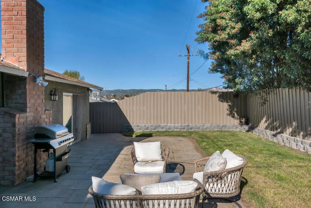 896 Moffatt Circle, Simi Valley, California 93065 home-pic-46
