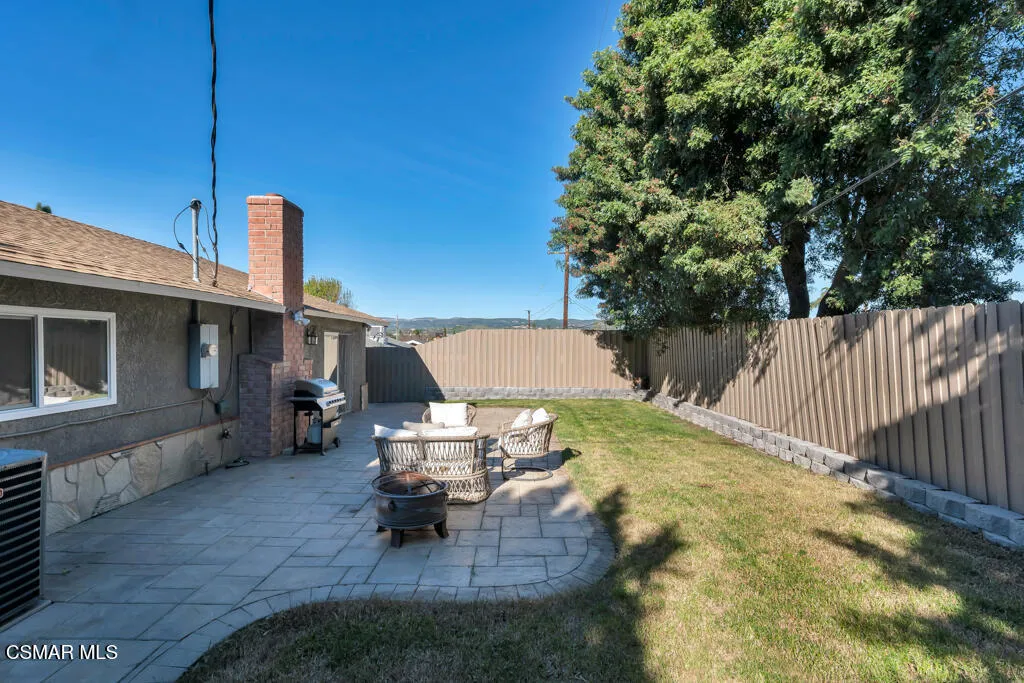 896 Moffatt Circle, Simi Valley, California 93065 home-pic-45