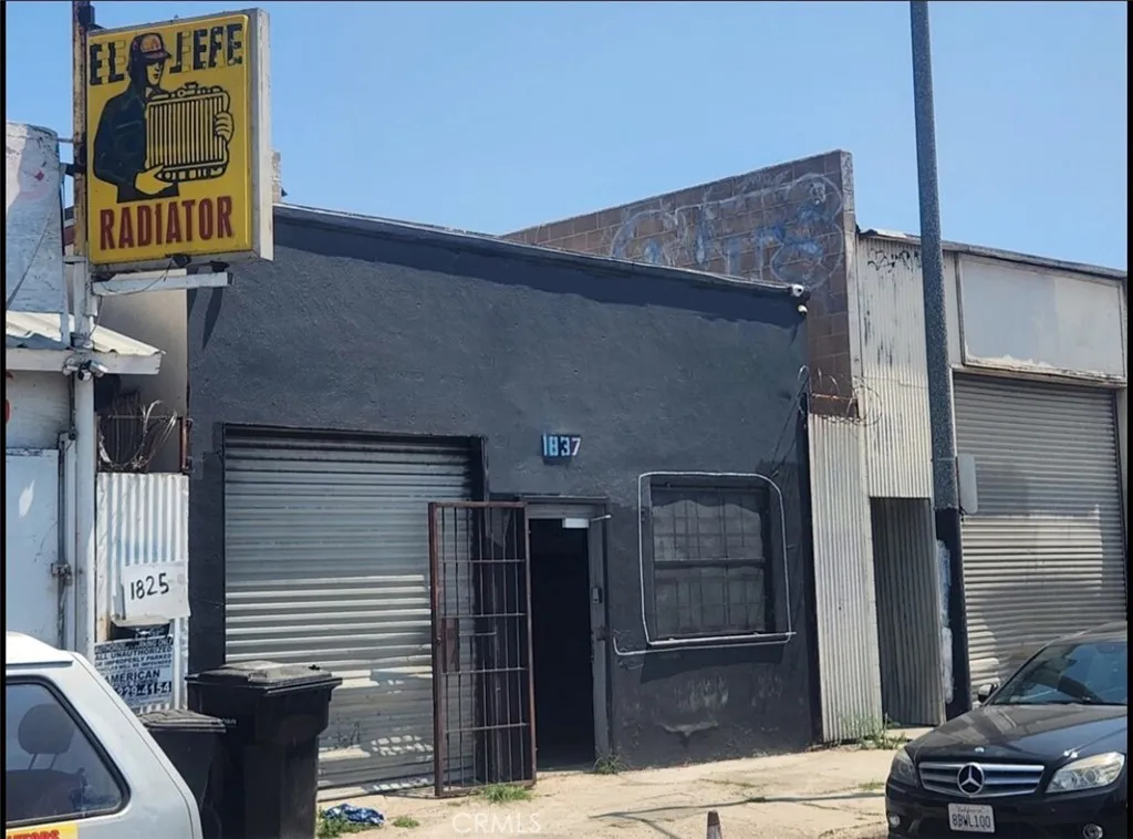 1837 E Slauson Ave
