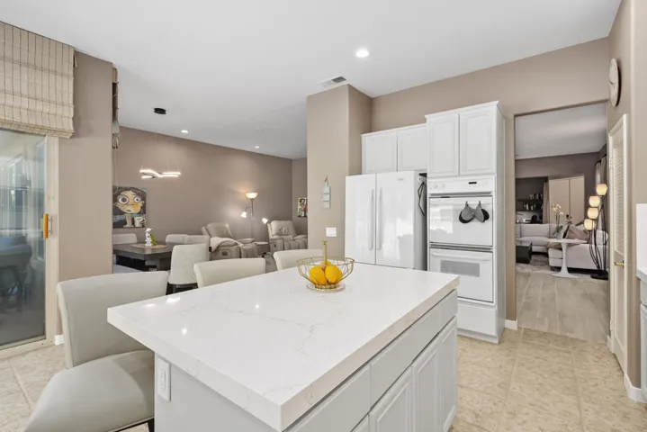 27_11976656_185505_185505-EI-127