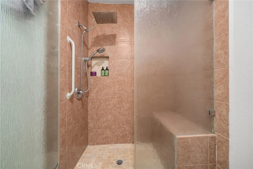 10571 Lakeside Drive S D, Garden Grove, California 92840 home-pic-18