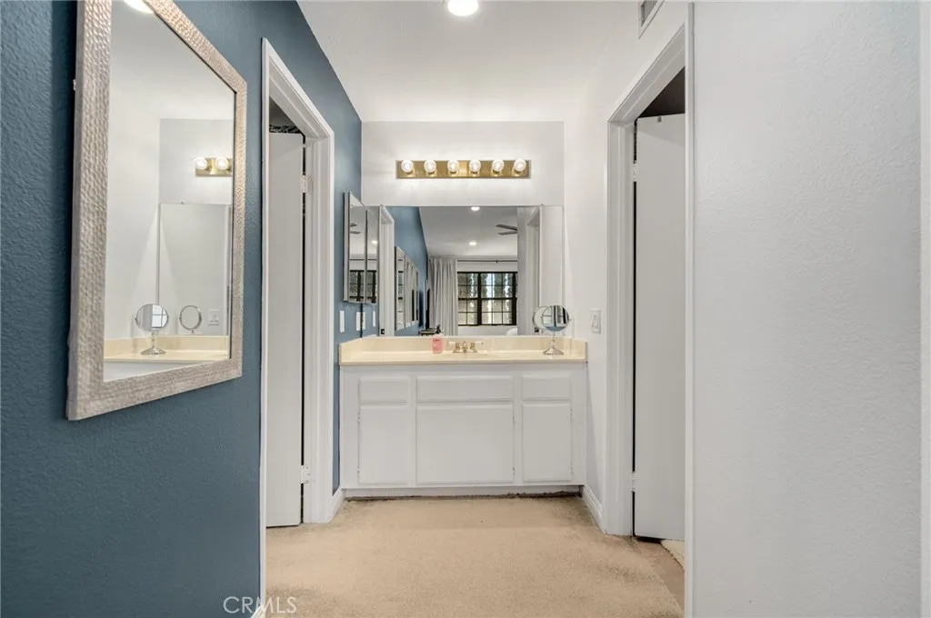 10571 Lakeside Drive S D, Garden Grove, California 92840 home-pic-16