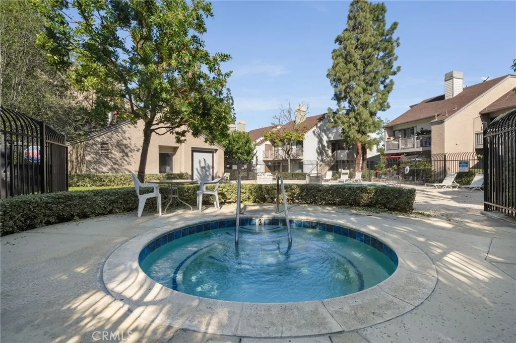10571 Lakeside Drive S D, Garden Grove, California 92840 home-pic-20