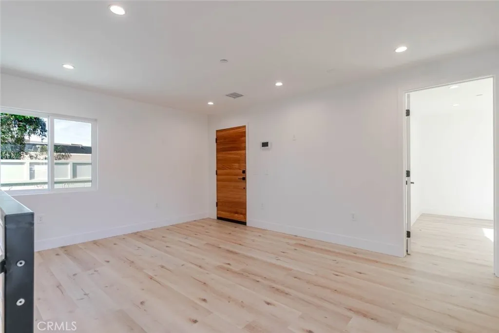 432 W Garfield Avenue, Glendale, California 91204 home-pic-47