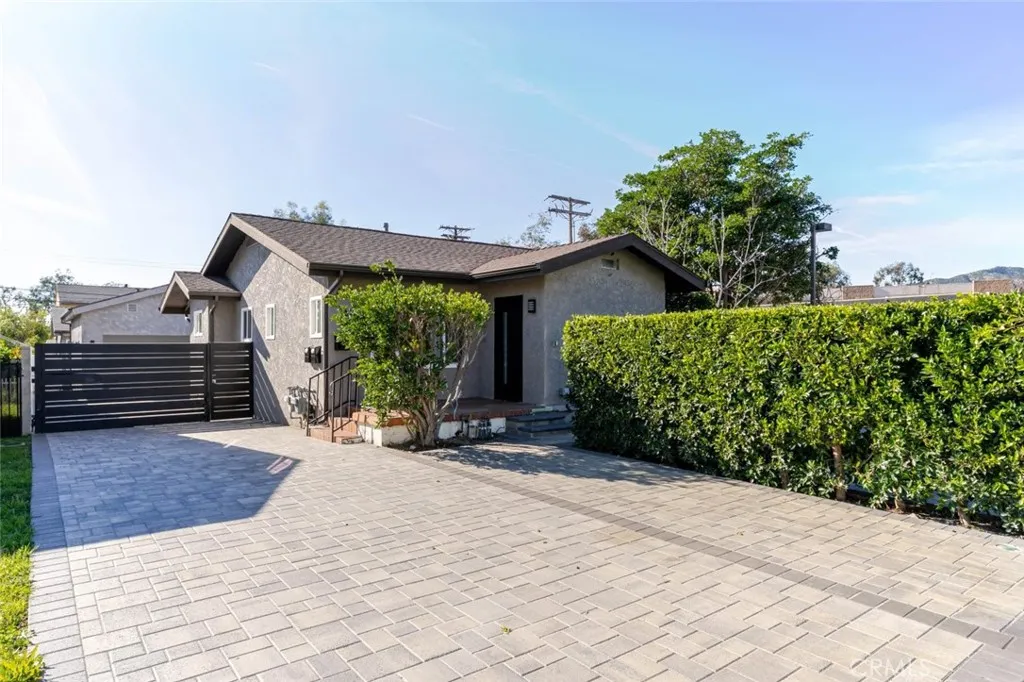 432 W Garfield Avenue, Glendale, California 91204 home-pic-5