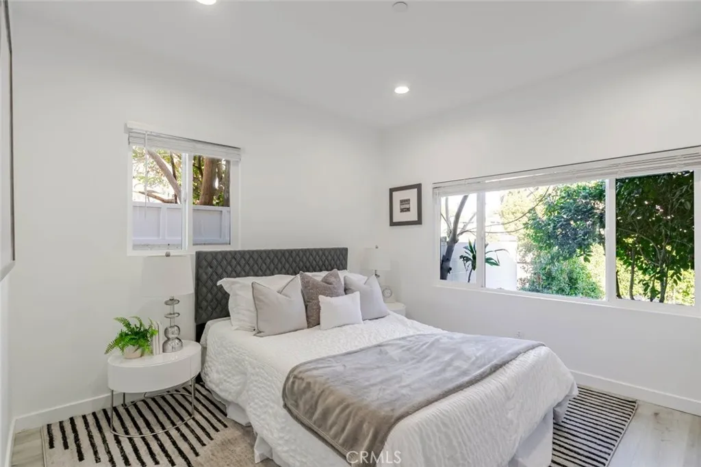 432 W Garfield Avenue, Glendale, California 91204 home-pic-20