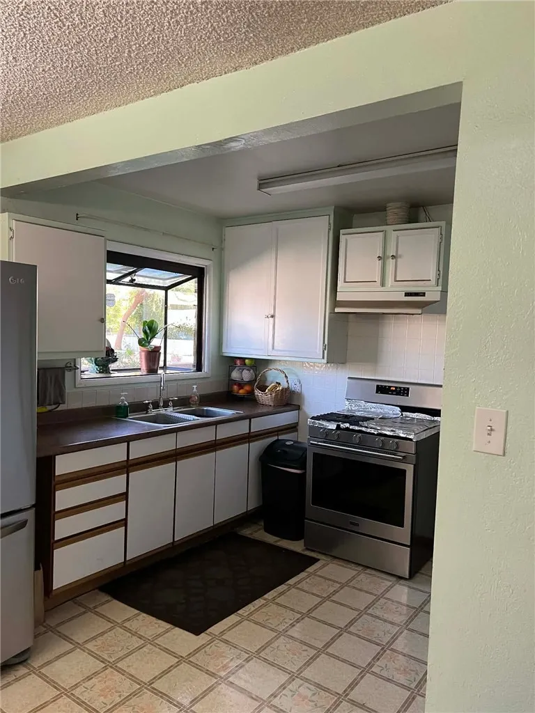 23616 Panama, Carson, California 90745 home-pic-6